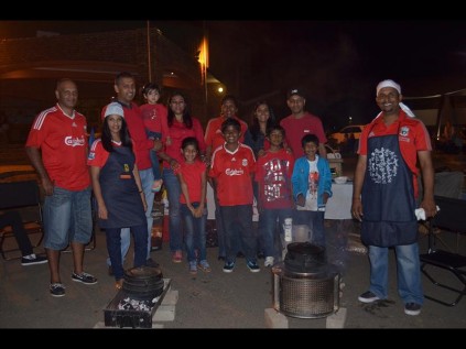 Team 'Mumbai Indian's led by Potjie Master Ralph Naidoo (right)