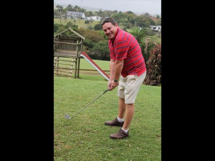 Tertuis Gersse demonstrated how to hold ones club in the rain