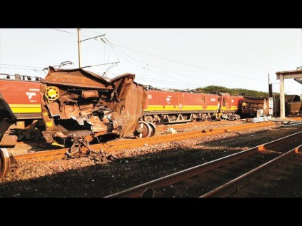 Some serious damage to locomotives, wagons and the overhead power lines after a derailment in the Port of Richards Bay on Sunday morning