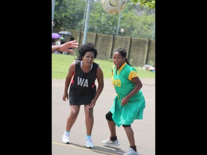 uThungulu Sibele Mbatha (left) marks her opponent Thembi Nhleka