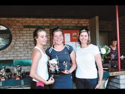 Zululand Junior Championship U18 doubles winners, Lara Fourie and Andrea Boshoff with Joey van Eeden
