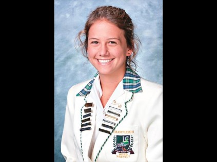 Head Girl Suzanne du Toit with her seven distinctions was placed in the top 1% in the country for English, Afrikaans and Life Orientation
