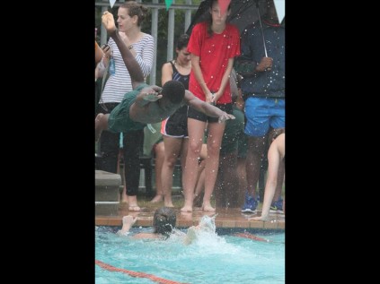 Zululand's Superman - Davies Adetiba of Vulcan house literally flew off the starting blocks