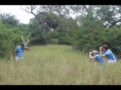 Geoffroy Canivet (wham) and Géraud Salabelle (truffier) were caught looking for wildlife at Thula Thula where they spotted Baloo (Philippe Jouvet) the kudu