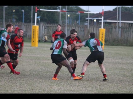 Richards Bay's Chris Joubert lines up two Harlequins players