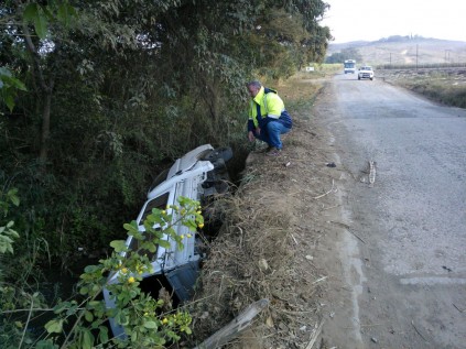 The vehicle which drove off the bridge PHOTO: Wynand Strydom