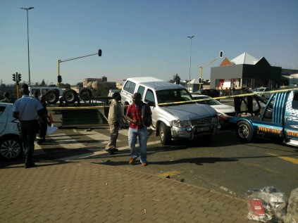 The Mazda Drifter pulling the trailer PHOTO: Wynand Strydom