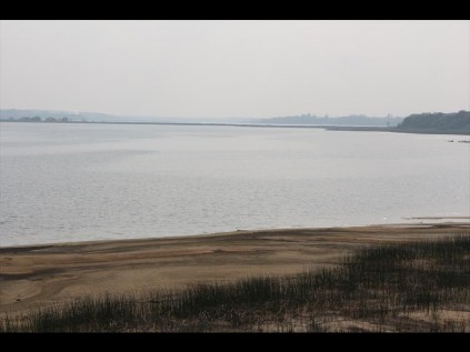 Previously under water, the ‘road’ across Lake Mzingazi between Mandlanzini and Meerensee is clearly visible at the top of the photo