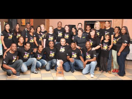 Team triumph Bell Equipment received the trophy for most funds raised and were also named Best Corporate Team, with Prof Jordaan’s group named Best Non-Corporate Team PHOTOS: Dave Savides