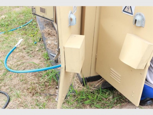 The thieves dodge the expensive locks by simply bending open the doors with a crowbar