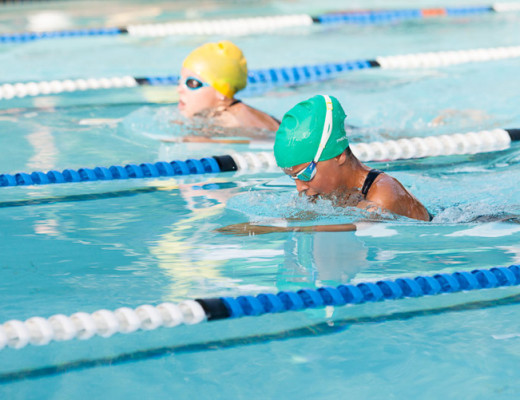 Kaylee McLaren Ella-May Classen go head-to-head in the breaststroke